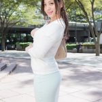 パン線！透けパン！街撮り即交渉！！ 着衣デカ尻OLタイトスカートナンパ あゆみ